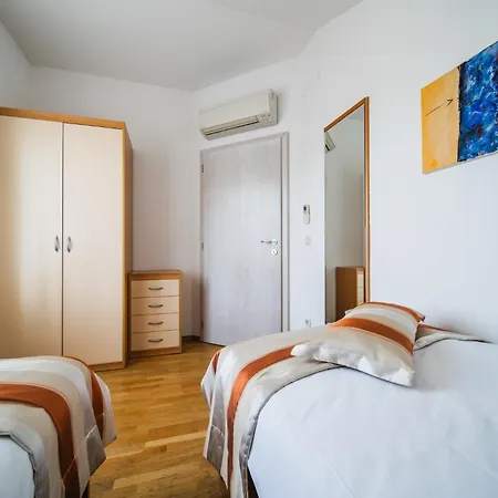 Pervanovo With Free Parking Appartamento *