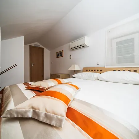 Pervanovo With Free Parking Apartamento *