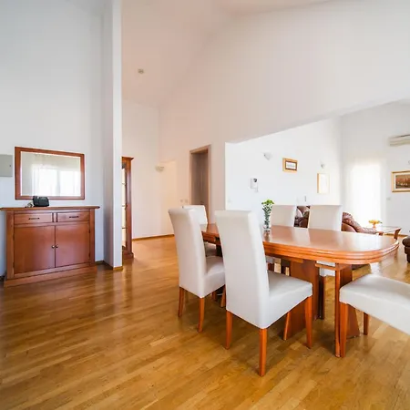 Pervanovo With Free Parking Ragusa