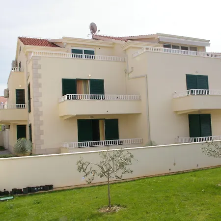 Apartmán Pervanovo With Free Parking