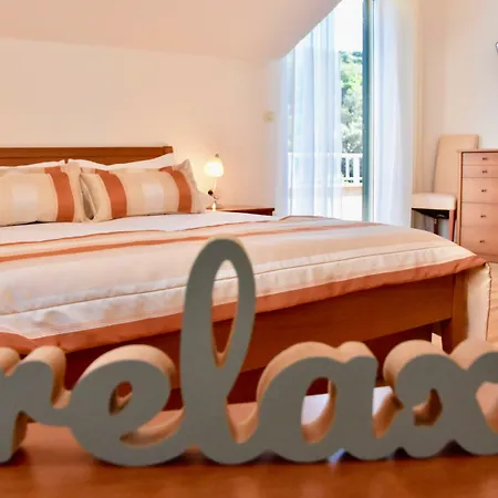 Pervanovo With Free Parking Apartmán *