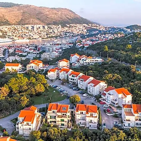 Pervanovo With Free Parking Apartment