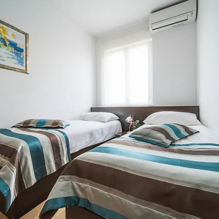 Daire Pervanovo With Free Parking *