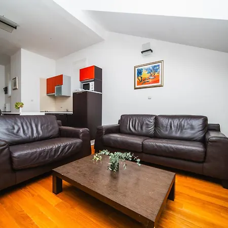 Pervanovo With Free Parking *