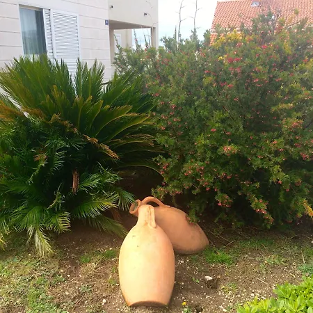 Daire Pervanovo With Free Parking *